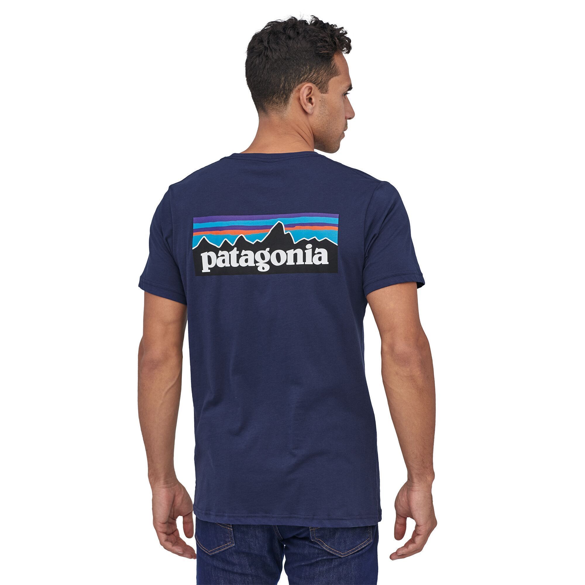 Miesten t-paita: Patagonia P-6 Logo Organic - 100 % Luomupuuvillaa, Classic Navy / S