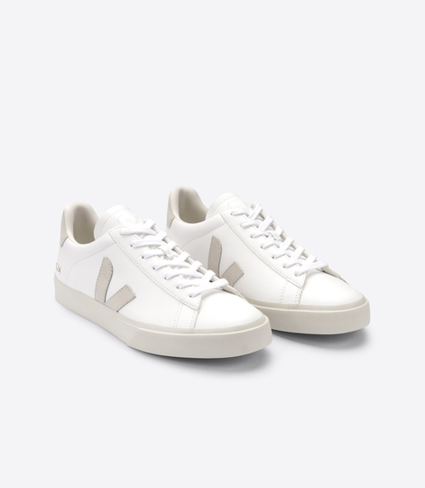 Veja naisten Campo ChromeFree -tennarit, White Natural Suede / 36
