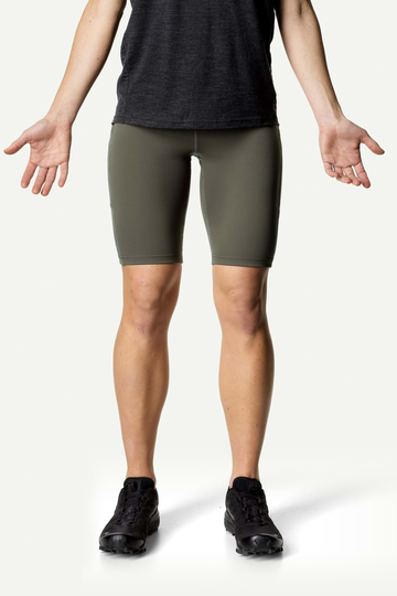 Houdini Naisten Adventure tights Shortsit - Kierrätettyä polyesteria, Baremark Green / S