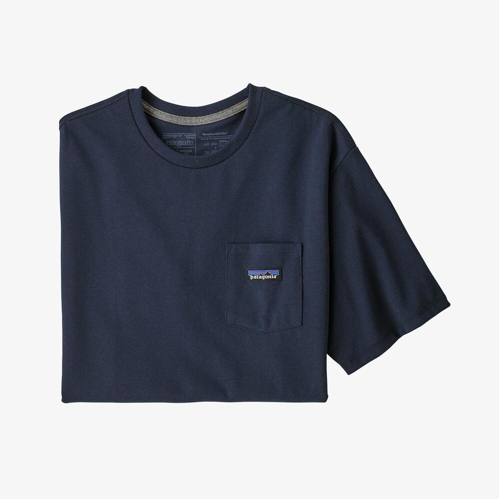 Patagonia Men's P-6 Label Pocket Responsibili-Tee - 100% kierrätetyistä materiaaleista, New Navy / L