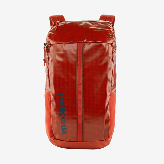 Patagonia Black Hole® Reppu 25L - 100% kierrätettyä polyesteria, Hot Ember